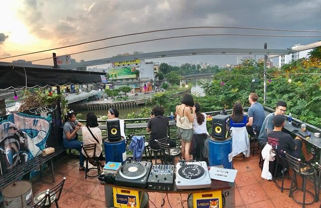 vui chơi, top 25 quán rooftop sài gòn cực chill, đáng ghé thử nhất