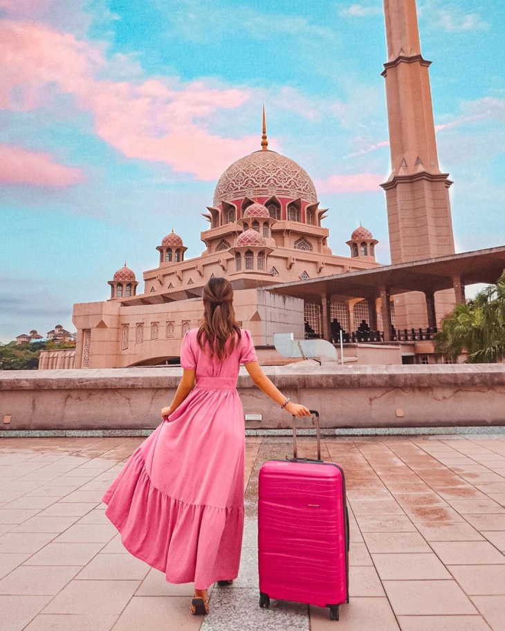 ăn uống malaysia, bảo tàng malaysia, du lịch malaysia, khách sạn malaysia, tour malaysia, vé máy bay, điểm đến, nhà thờ hồi giáo putra mosque – “thánh đường màu hồng” đẹp lộng lẫy