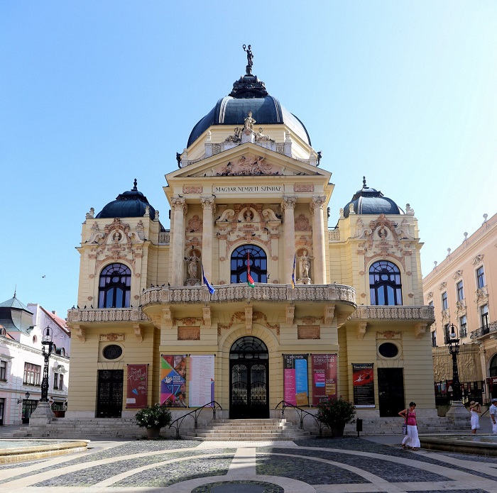 nhà thờ lớn pecs, khám phá, trải nghiệm, nhà thờ lớn pecs: công trình kiến trúc tiêu biểu ở hungary