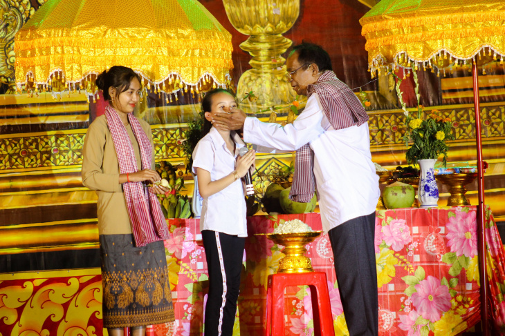 ăn uống, gia phong, giá vé, món ăn ngon, ok om bok, tour giá rẻ, điểm đến, nét văn hóa đặc sắc của người khmer trong lễ hội ok om bok