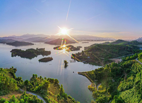 khách sạn, review hồ núi cốc – giá vé hồ núi cốc mới nhất