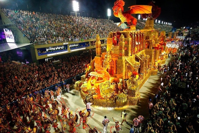 lễ hội hóa trang carnival, khám phá, trải nghiệm, rộn ràng trong vũ điệu samba tại lễ hội hóa trang carnival brazil