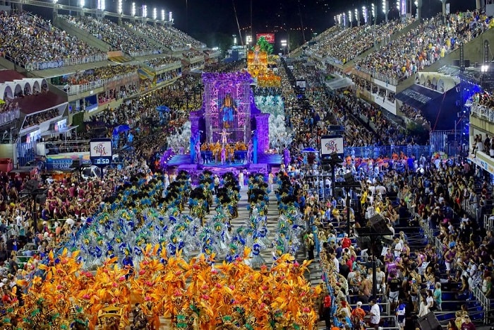 lễ hội hóa trang carnival, khám phá, trải nghiệm, rộn ràng trong vũ điệu samba tại lễ hội hóa trang carnival brazil