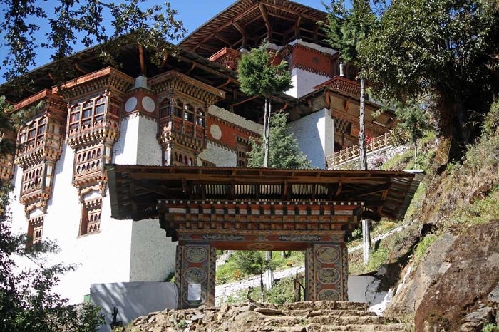 thư viện quốc gia bhutan, khám phá, trải nghiệm, thư viện quốc gia bhutan: nơi chứa đựng di sản văn hóa, tôn giáo của bhutan
