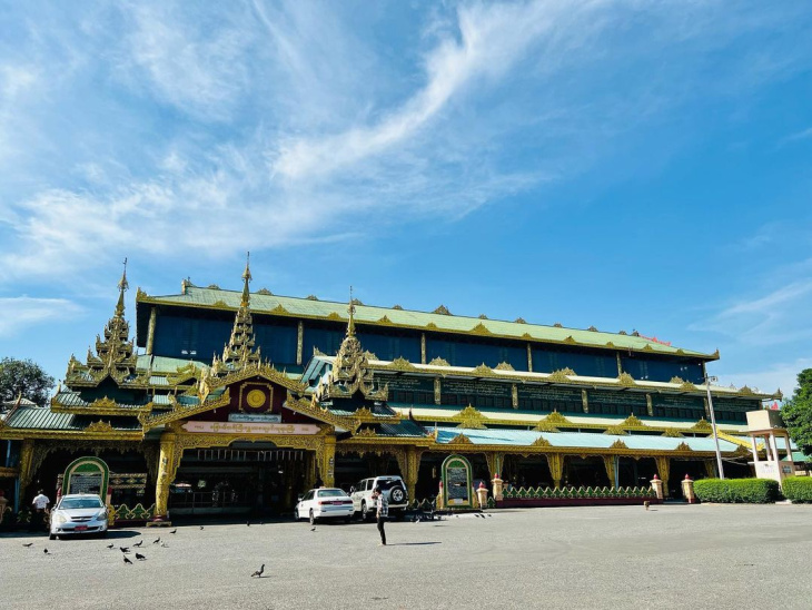 ẩm thực myanmar, chùa chaukhtatgyi myanmar, du lịch myanmar, khách sạn myanmar, tour myanmar, điểm đến, tượng phật nằm khổng lồ và uy nghi tại chùa chaukhtatgyi, myanmar