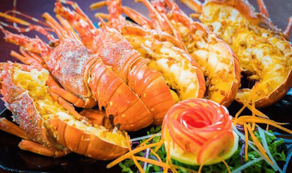 resort, thưởng thức hải sản đà nẵng với 10 quán ngon nổi tiếng hết sảy