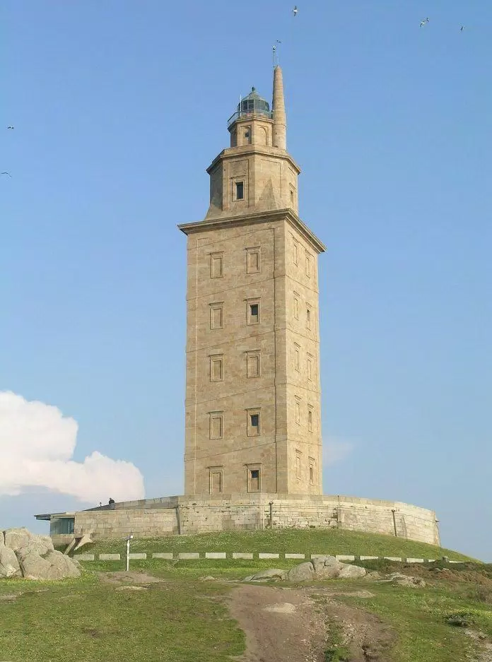 du lịch, khám phá 10 ngọn hải đăng đẹp cổ kính nổi tiếng nhất trên thế giới
