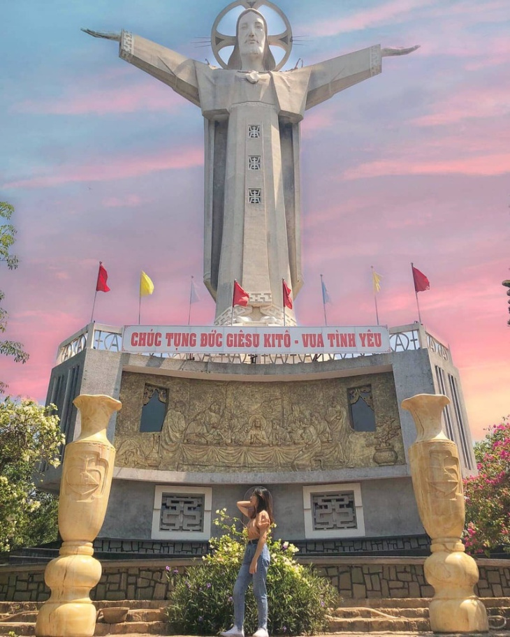 homestay, nhà đẹp, review tượng đài chúa kitô vua – tượng chúa jesus lớn nhất châu á