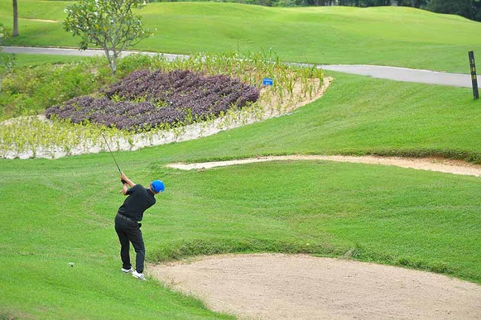 có gì tại sân golf twin doves – top 10 sân golf đẹp nhất cả nước