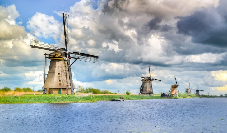 Du lịch Amsterdam Hà Lan - Tắm mình trong cảnh sắc kỳ lạ và sang trọng, Khám Phá