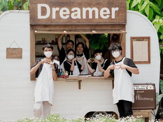 dreamer coffee - chiếc cafe đà nẵng view siêu đẹp cho những người thích mộng mơ
