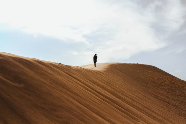 desert, dunes, experience, quang binh, quang phu sand dunes, travel, experience the feeling of being lost in the ‘miniature desert’ with beautiful sand dunes in quang binh