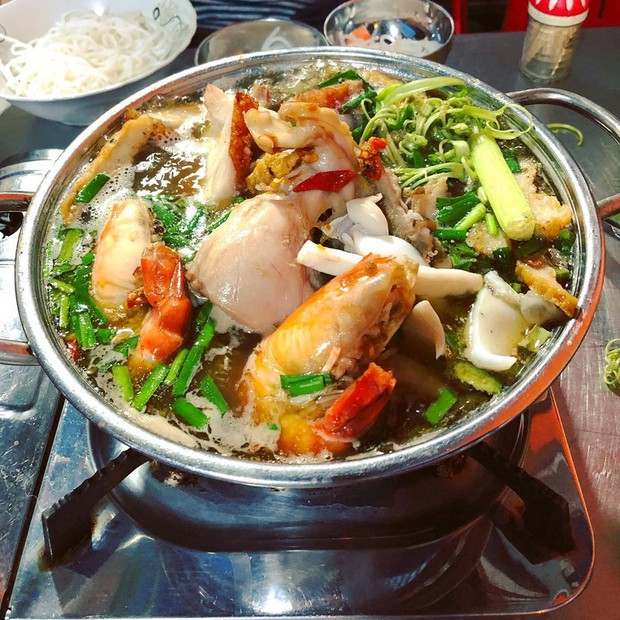 family reunion, locals, mam hot pot, source of ingredients, tourists, u minh thuong, writer son nam, can tho fish sauce hot pot: the salty, simple and unforgettable aftertaste of the westerners