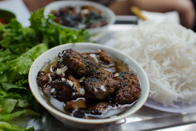 bun cha – 5 best places to eat in vietnam