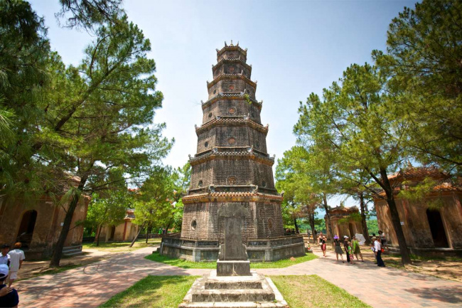 15 most impressive temples in vietnam