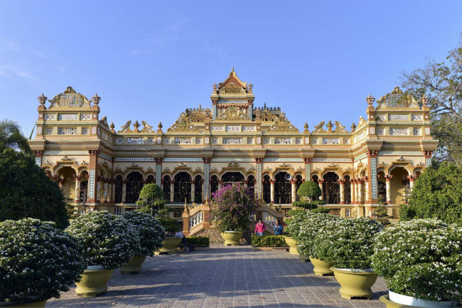 15 most impressive temples in vietnam