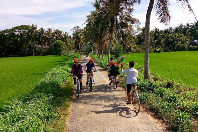 cycling in the mekong delta – routes, tips & 5 best spots