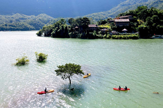hoa binh lake – travel guide & 9 things to do