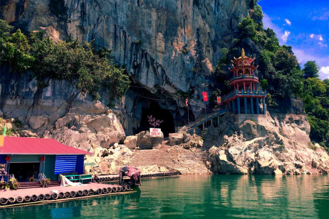 hoa binh lake – travel guide & 9 things to do