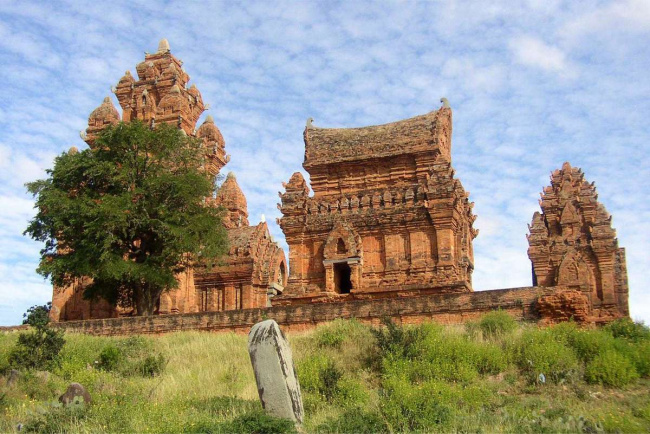 9 best cham temples in vietnam you should visit