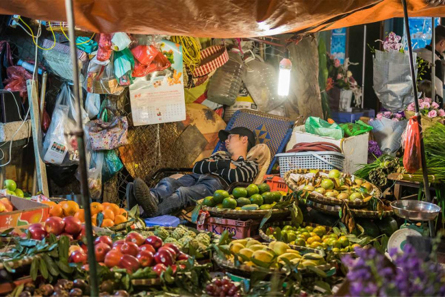 quang ba flower market in hanoi – 4 tips when visiting