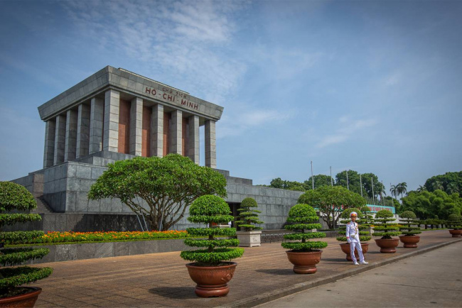 ho chi minh mausoleum in hanoi – 4 tips for visiting