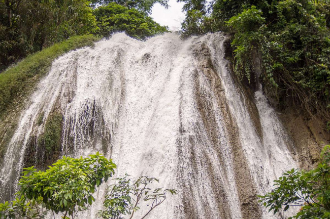 go lao waterfall in mai chau – 3 highlights you should not miss