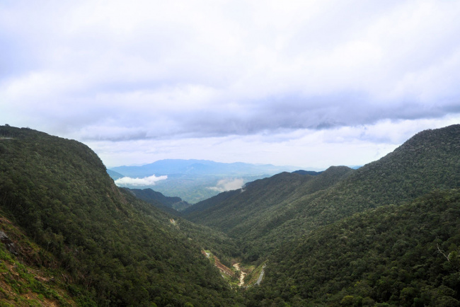 10 most impressive mountain passes in vietnam