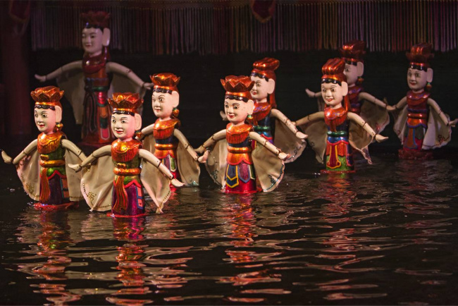 water puppet show in hanoi – schedule & 5 tips for visiting