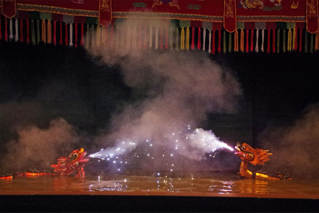 water puppet show in hanoi – schedule & 5 tips for visiting