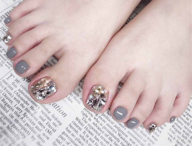 nail đẹp, móng chân sơn màu gì đẹp? top 10 màu sơn móng chân đẹp