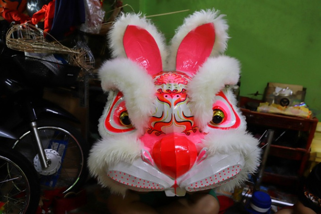 binh tan district, dragon, ho chi minh city, lucky mascot, earn hundreds of millions of dong on new year’s eve by being a lucky and prosperous mascot
