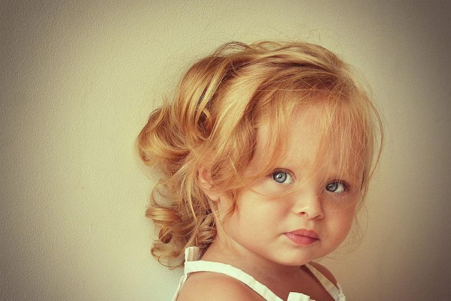 top 10 tóc xoăn bé gái hàn quốc cực kỳ xinh đẹp và nhí nhảnh