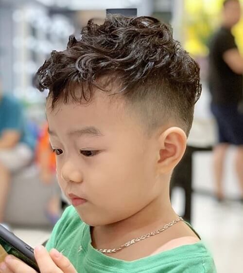 Ưa chuộng những kiểu tóc xoăn đỉnh nhất cho bé trai Hàn Quốc