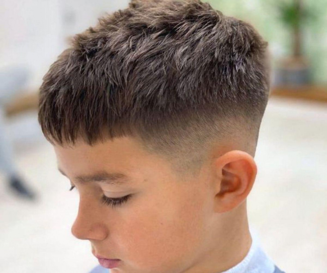 20+ kiểu tóc bé trai cực đáng yêu phong cách từ 1-10 tuổi