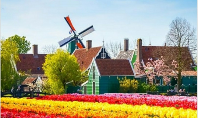 10 most instagrammable places in amsterdam, netherlands