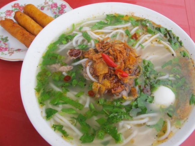 Çfarë duhet të hani kur vini në Ha Tinh?