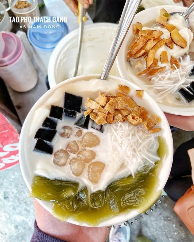 hanoi cuisine, hanoi delicacies, hanoi rib porridge, snack bar, hanoi snack shop: list of famous cheap and delicious addresses