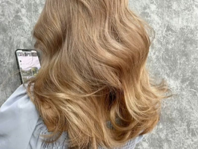 6 kiểu nhuộm tóc vàng tây đẹp “hết sảy” dành cho phái đẹp
