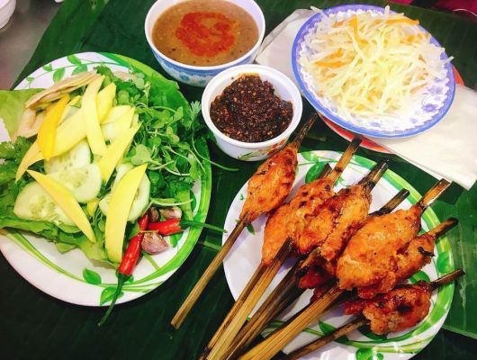 top 9 must-try specialties in hue when coming to
