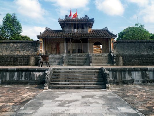 traveling to hue for the first time (tips & tricks)