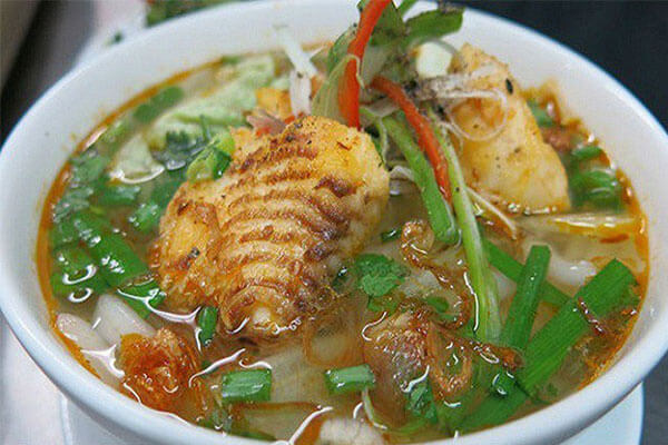 top 11 delicious dishes in hue that you should try when traveling to