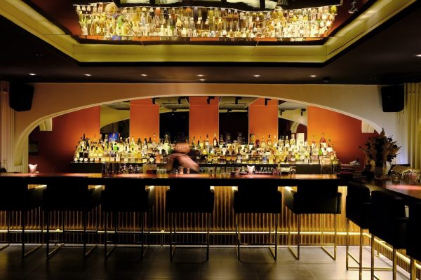 top 10 famous saigon bars to hang out at night