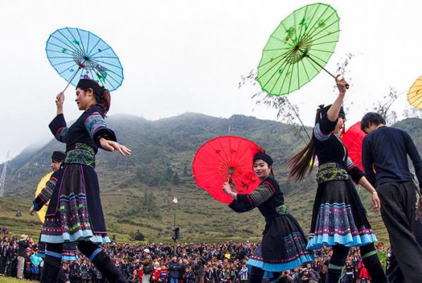 discover the unique culture of sapa love market