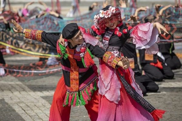 discover the unique culture of sapa love market