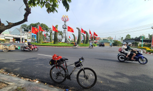 cycling, tet tourism, travel by bike, two days of cycling more than 240 km back home to celebrate tet