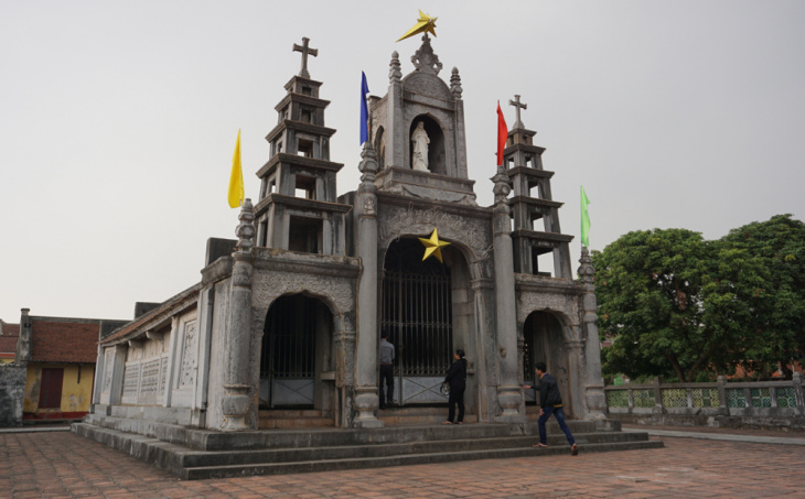 tour ninh bình, vườn chim thung nham, nhà thờ phát diệm ninh bình – nhà thờ đá có kiến trúc của đình, chùa việt nam