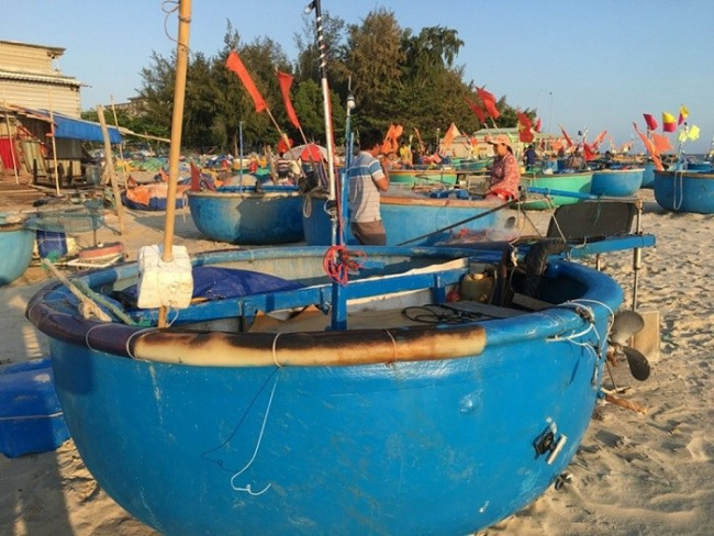 khám phá làng chài long hải “hometown cha-cha-cha” phiên bản việt bình yên ở vũng tàu