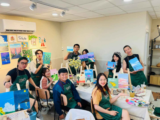 cọ bay art – workshop cho người thích đắm chìm trong “thế giới hội họa” đầy màu sắc