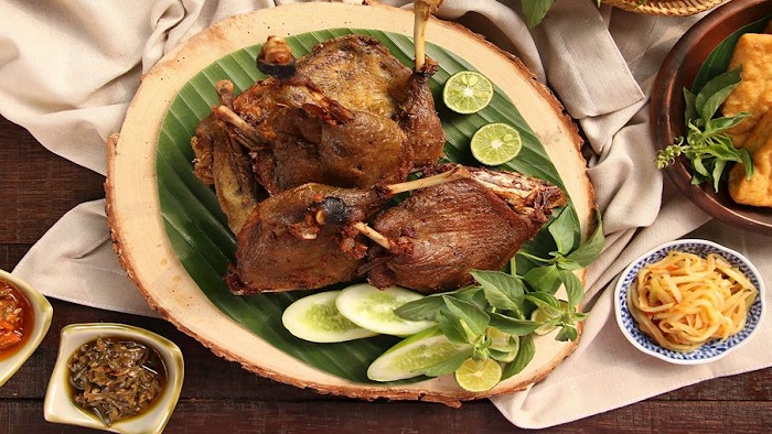 báo nước ngoài gợi ý 8 món ăn từ vịt nổi tiếng châu á, việt nam cũng góp mặt